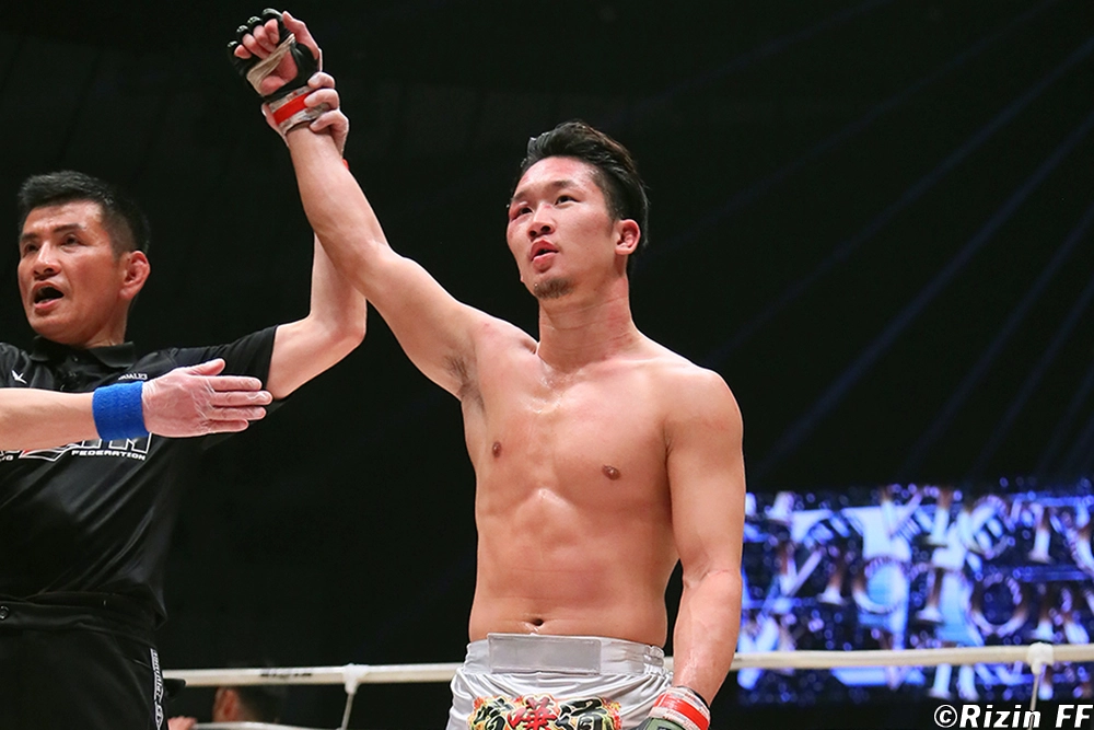 Image for Mikuru Asakura propose a boxing match in MMA gloves
