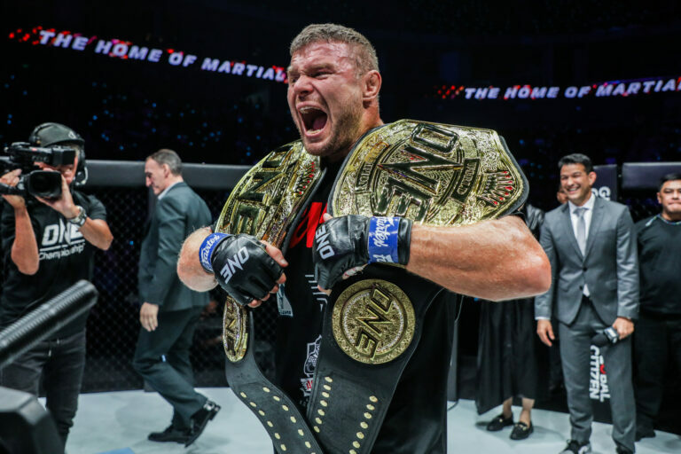 Anatoly Malykhin over Reinier De Ridder