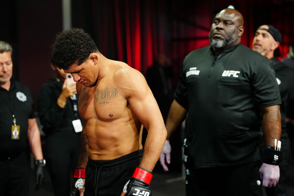 Gilbert Burns, among the fighters with insane training camps.