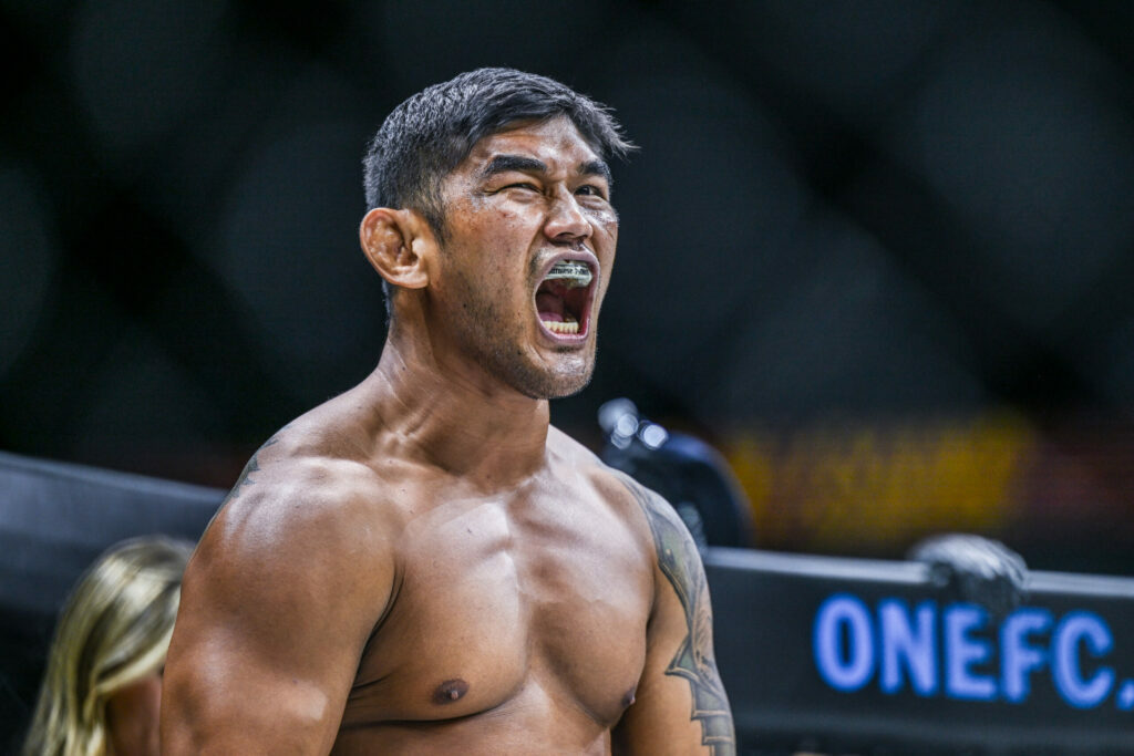 Aung La N Sang screams