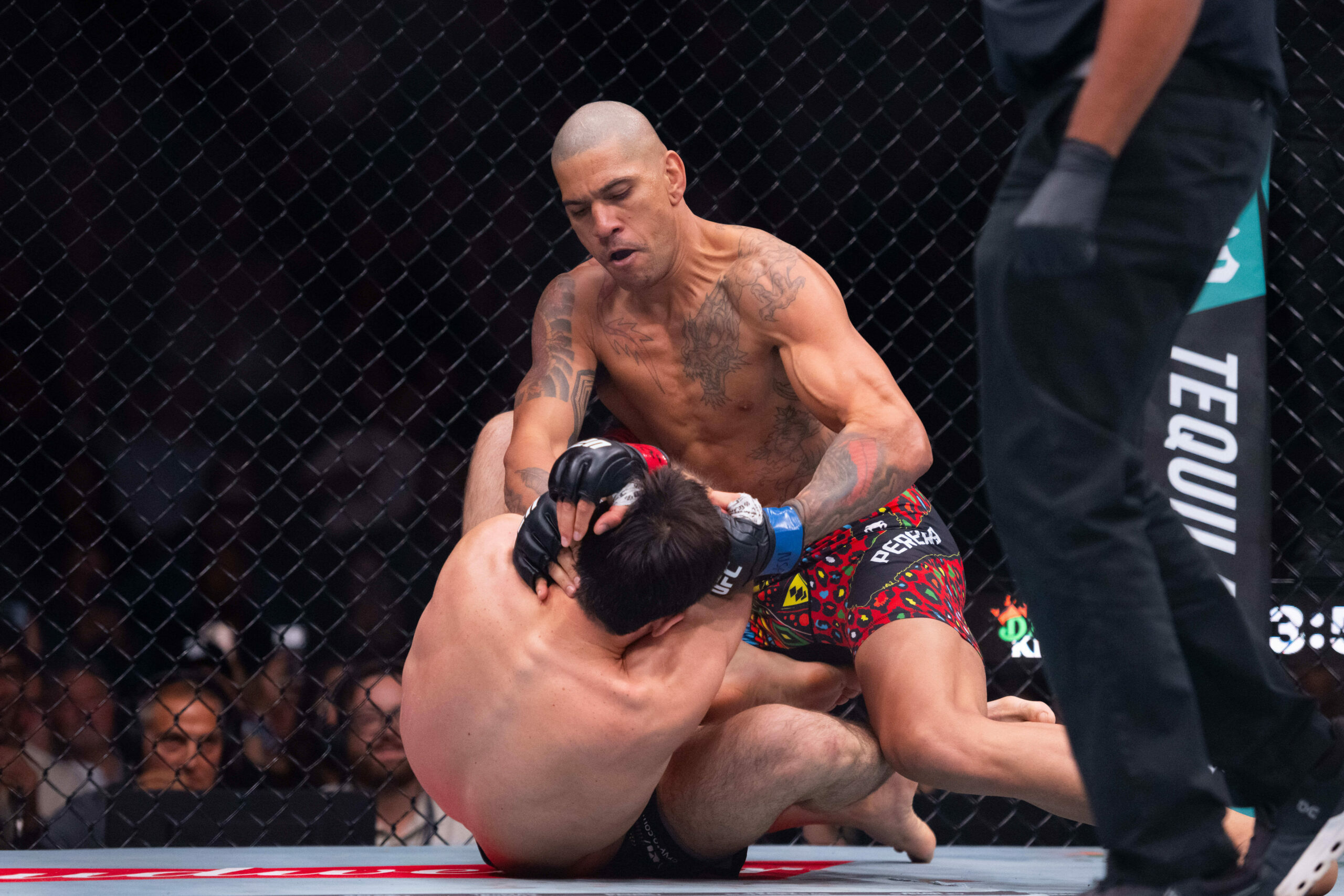 Alex Pereira at UFC 320