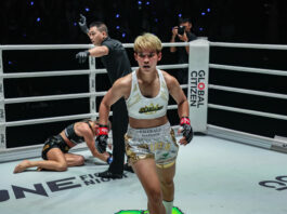 Phetjeeja drops her opponent in her Muay Thai return